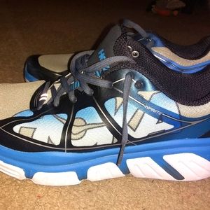 Hoka One One Infinite size 10